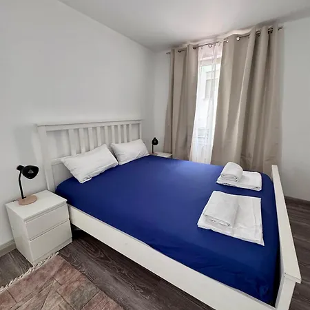 3-room With Large Balcony *