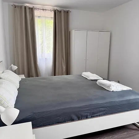 3-room With Large Balcony * Würzburg